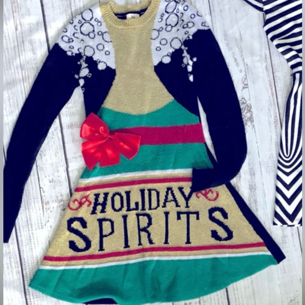 Jr's Size XS Ugly Chrismas Sweater - Holiday Spirts